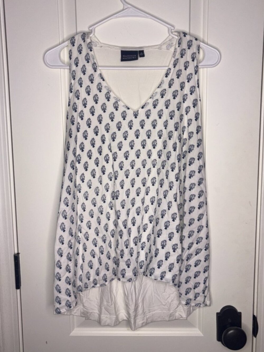 Madison Mathews Cotton Flowy Tank Blouse 100% Cotton Blue and White Size M